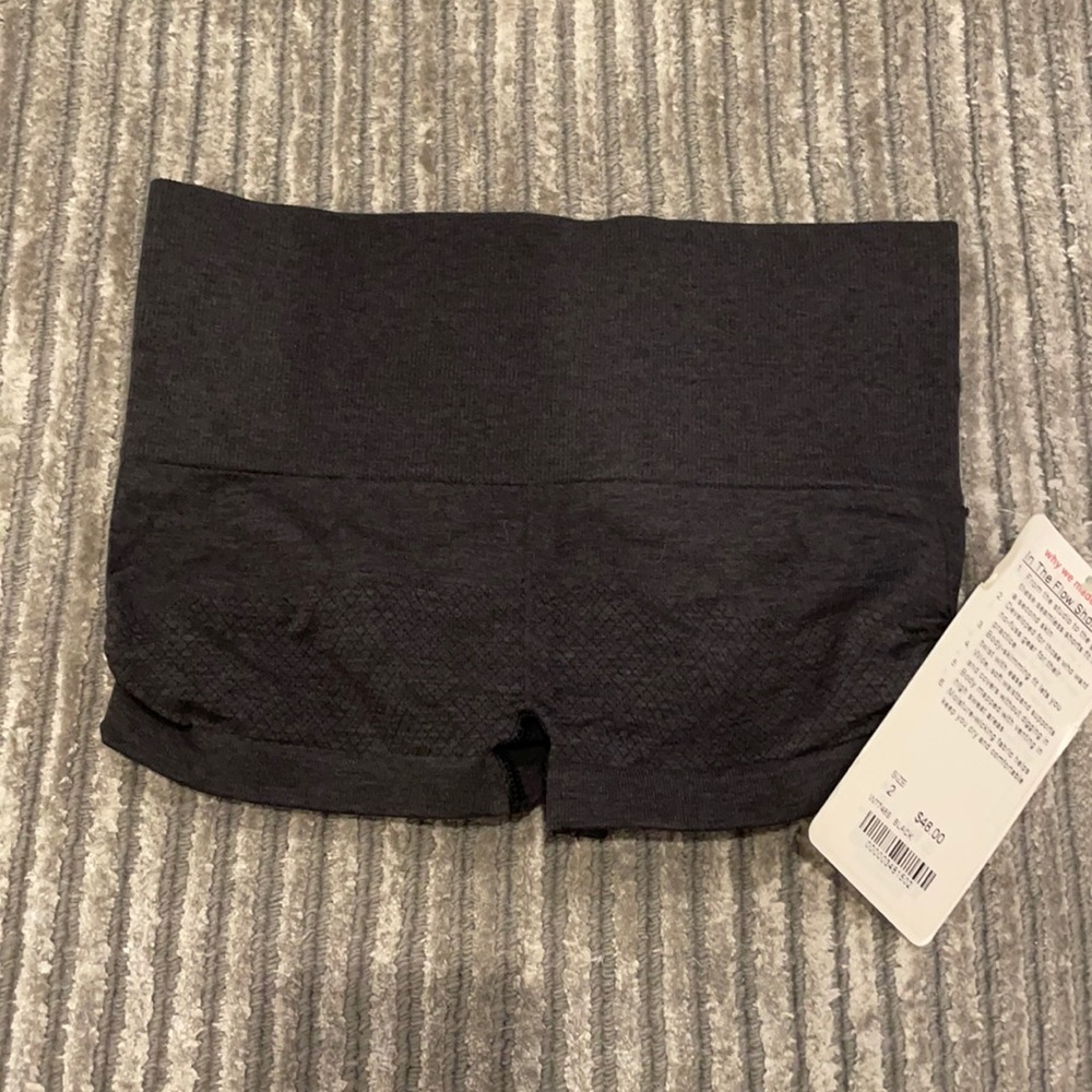 Lululemon In the Flow Heather Black Short